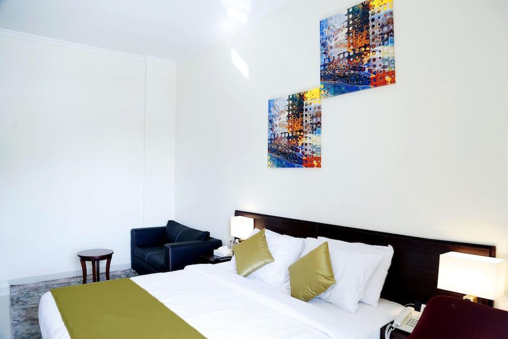 Grand Square Hotel Dubai Exterior photo